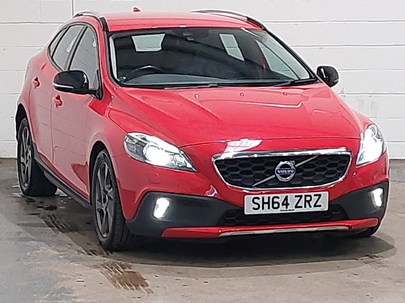 Compare Volvo V40 Cross Country D2 Cross Country Lux Powershift SH64ZRZ Red
