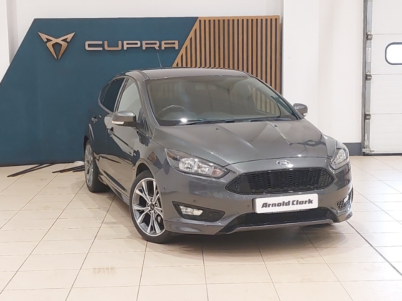 Compare Ford Focus 1.5 Ecoboost St-line DN17MWX Grey