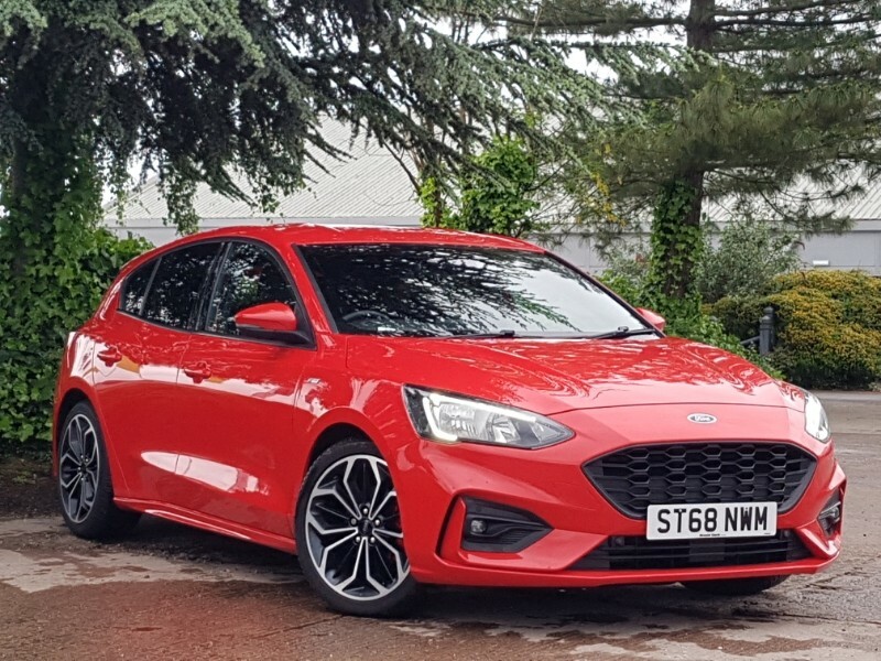 Compare Ford Focus Focus St-line X ST68NWM Red