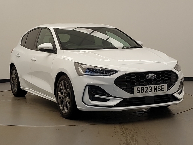 Compare Ford Focus 1.0 Ecoboost Hybrid Mhev 155 St-line SB23NSE White