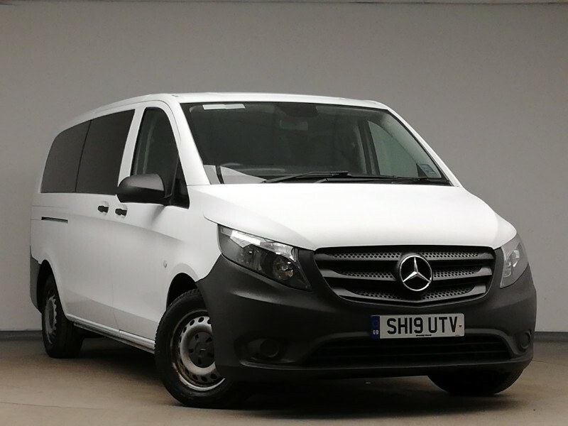 Compare Mercedes-Benz Vito 114 Cdi Pro 8-Seater SH19UTV White