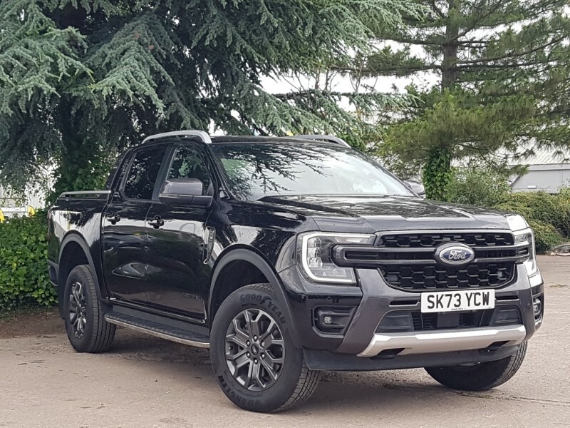 Compare Ford Ranger Pick Up Double Cab Wildtrak 2.0 Ecoblue 205 SK73YCW Black
