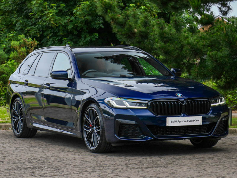 Compare BMW 5 Series 520D Xdrive Mht M Sport Step YE72FPX Blue
