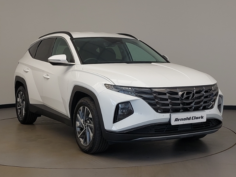 Compare Hyundai Tucson 1.6 Tgdi Premium 2Wd NV23EJU White