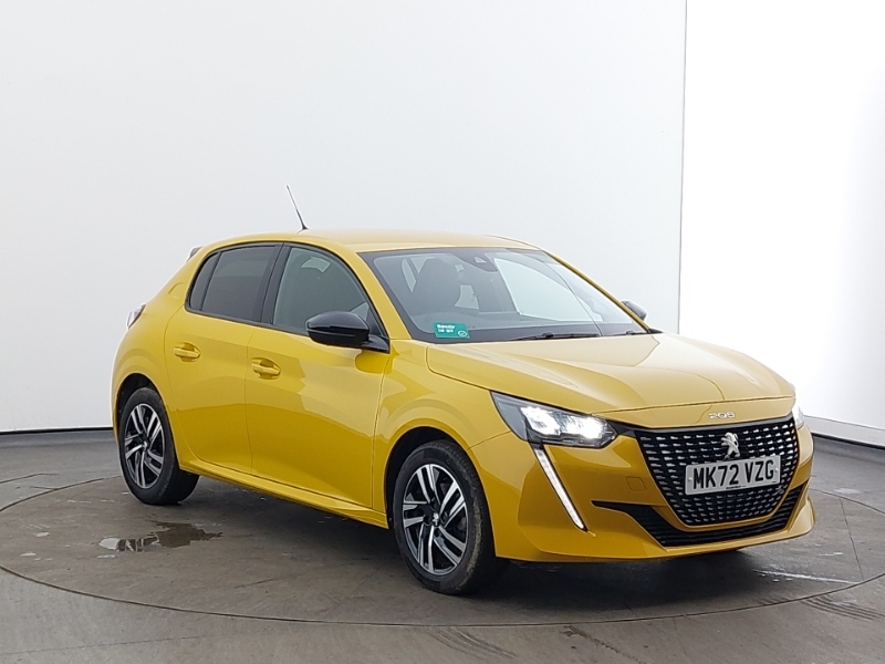 Compare Peugeot 208 1.2 Puretech 100 Allure Premium MK72VZG Yellow