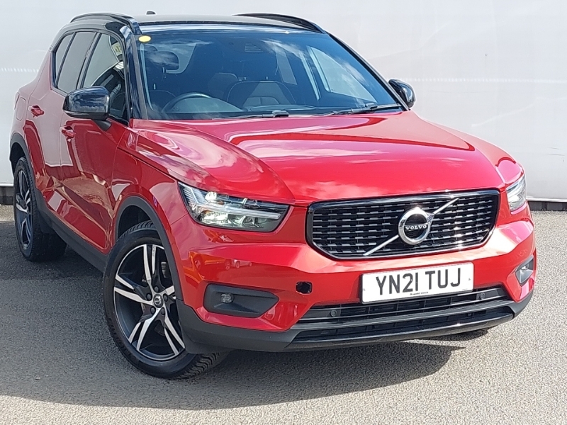 Compare Volvo XC40 1.5 T4 Recharge Phev R Design YN21TUJ Red