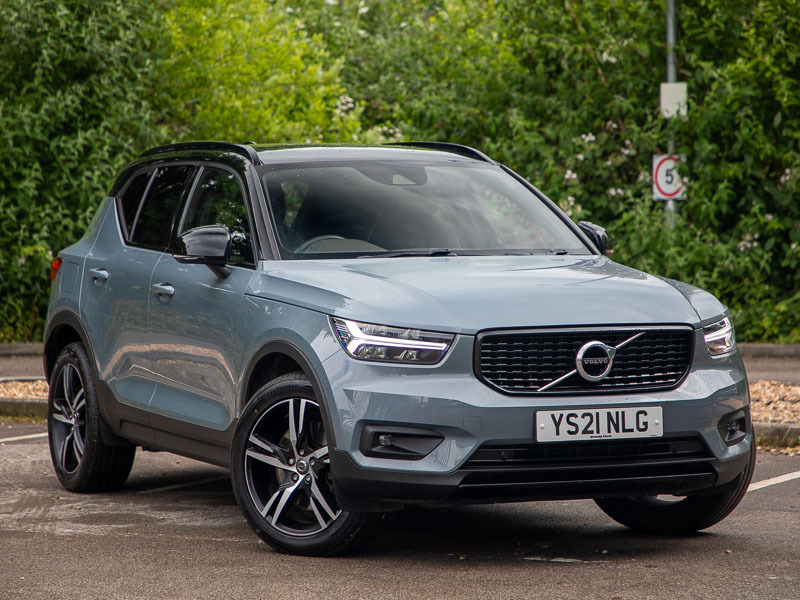 Compare Volvo XC40 1.5 T4 Recharge Phev R Design YS21NLG Grey