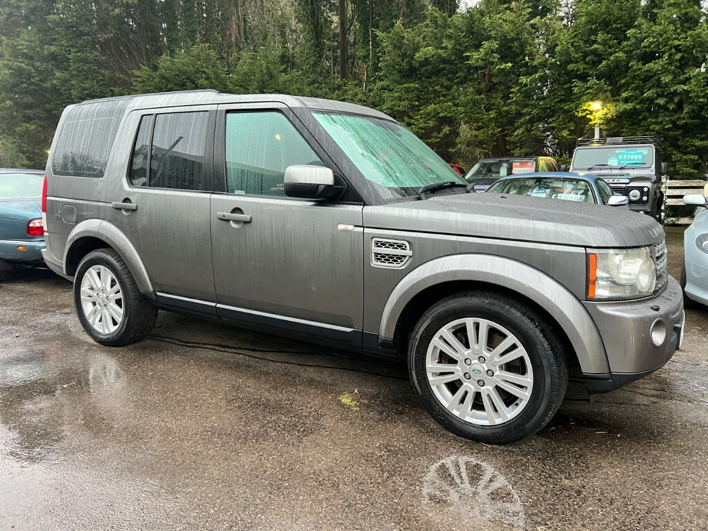 Compare Land Rover Discovery Suv LG59TWW Grey