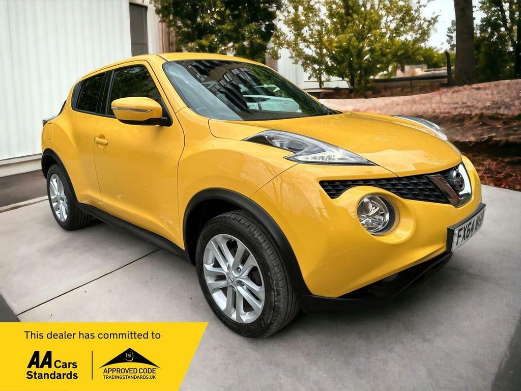 Compare Nissan Juke Acenta Premium Xtronic FX64WHR Yellow