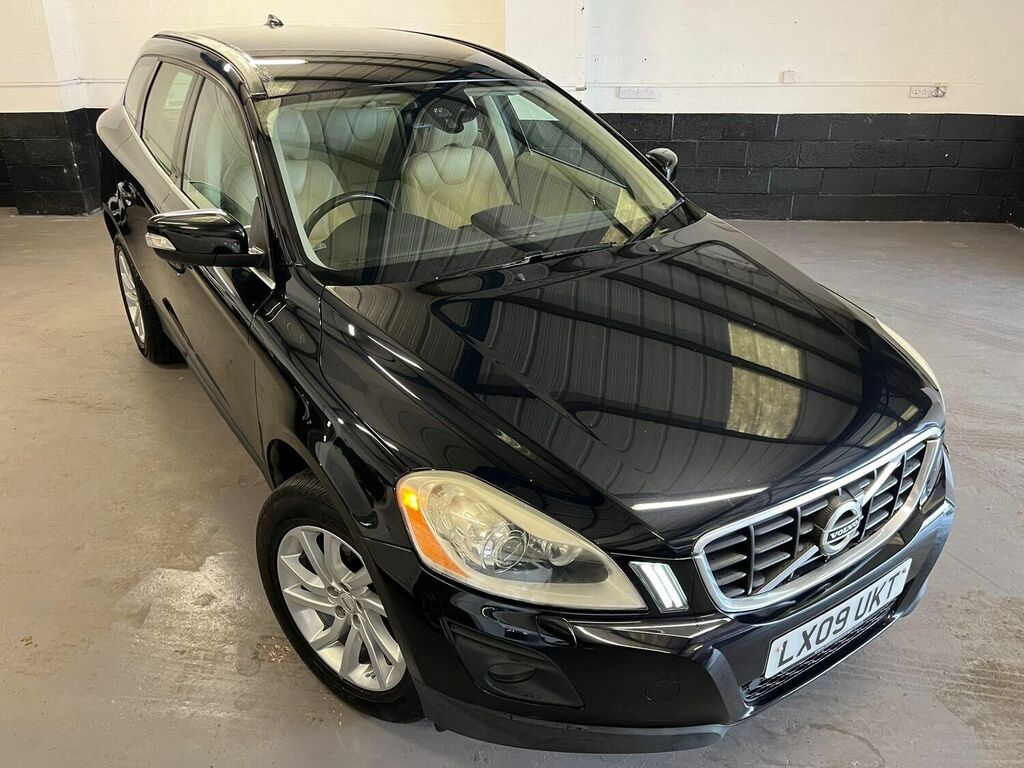 Compare Volvo XC60 4X4 2.4 D5 Se Lux Geartronic Awd Euro 4 2009 LX09UKT Black