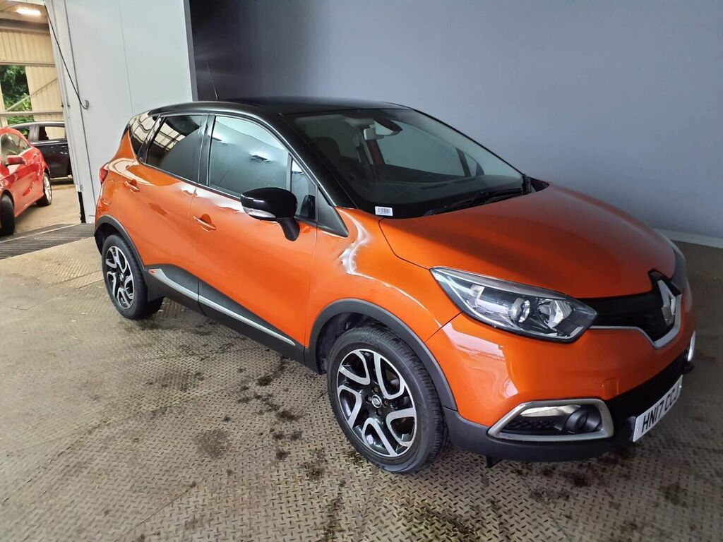 Compare Renault Captur Suv HN17CCJ Orange