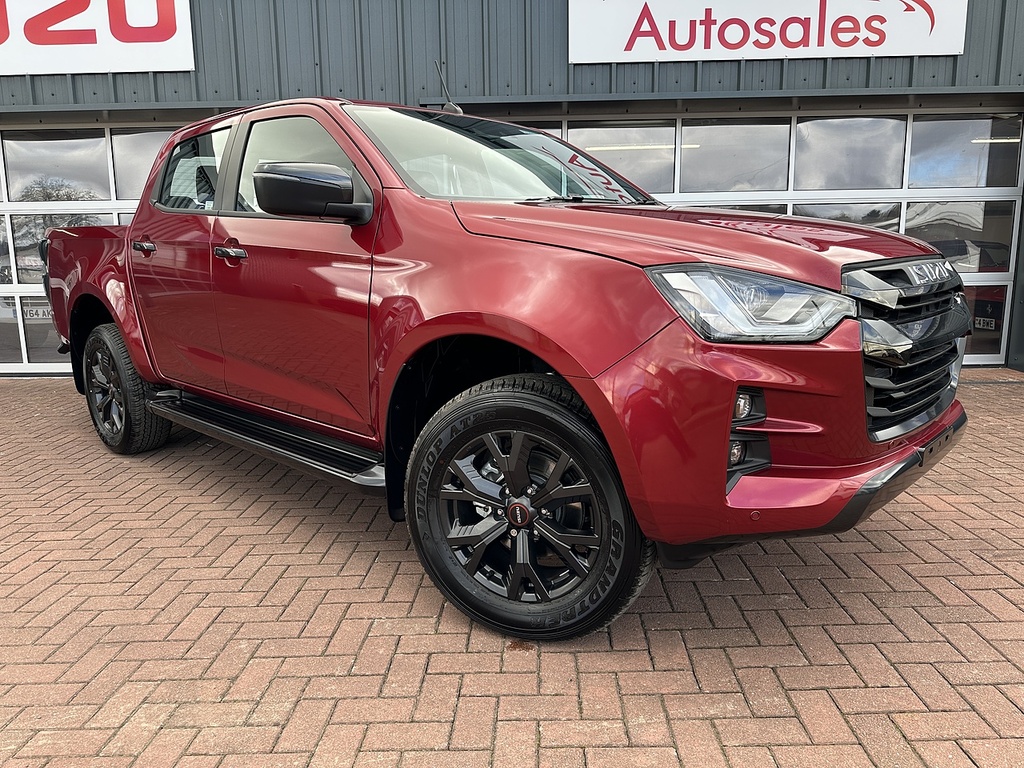 Compare Isuzu D-Max V-cross Double Cab N381  Red