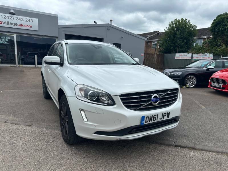 Compare Volvo XC60 D5 220 Se Lux Nav Awd Geartronic CV65RCY White