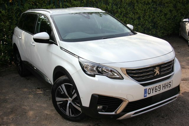 Compare Peugeot 5008 1.5 Bluehdi Ss Allure 129 Bhp OY69HHS White
