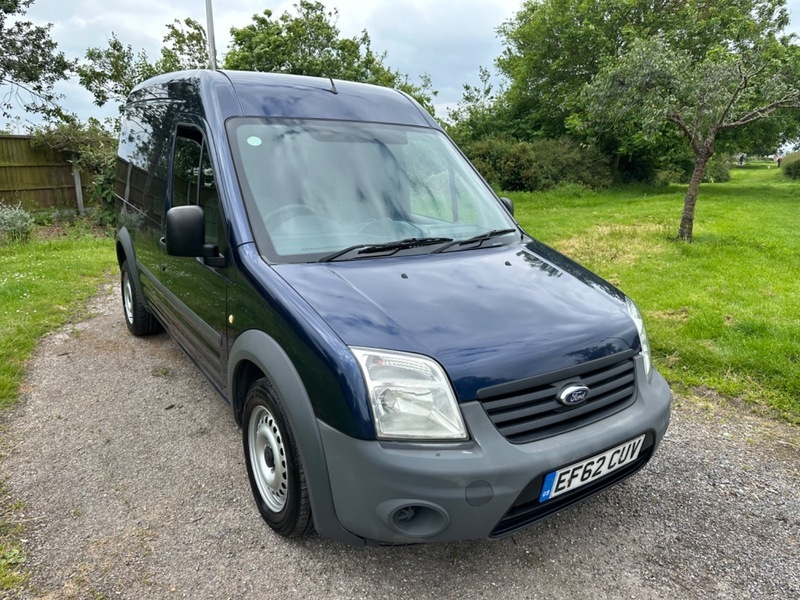 Compare Ford Transit Connect T230 Hr Pv Vdpf EF62CUV Blue