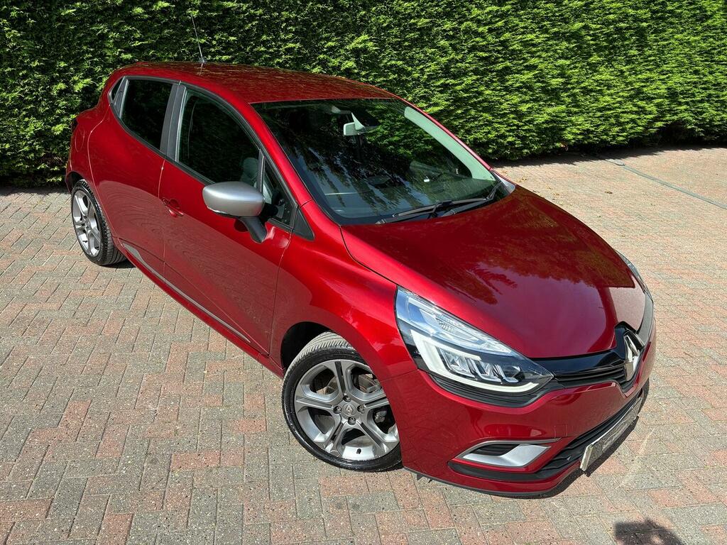 Compare Renault Clio 0.9 Gt SB68DVC Red