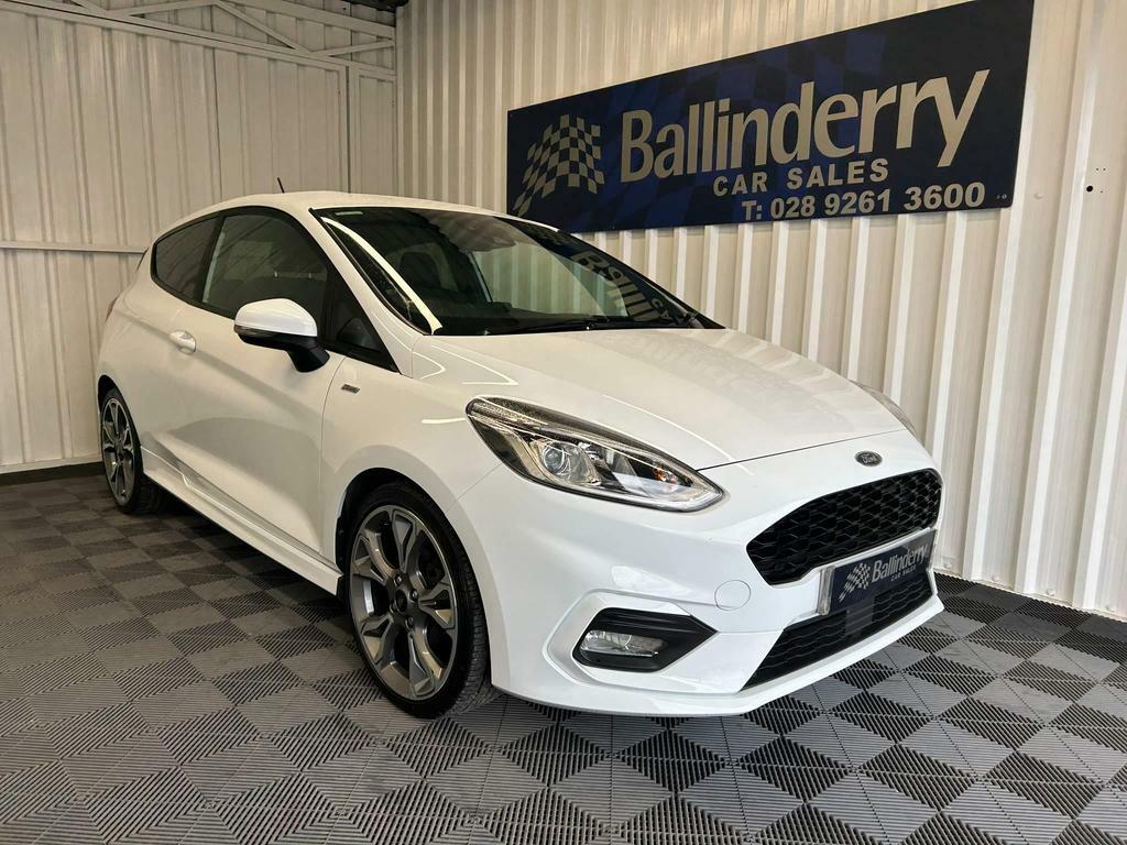 Compare Ford Fiesta 1.0T Ecoboost St-line Euro 6 Ss  White