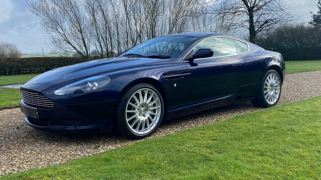 Compare Aston Martin DB9 5.9 Seq R5PGH Blue
