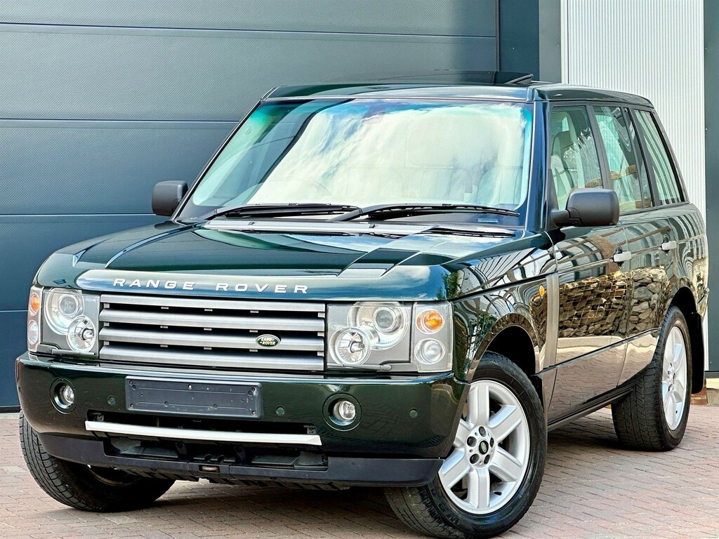 Compare Land Rover Range Rover 4.4 V8 Vogue T30GMW Green