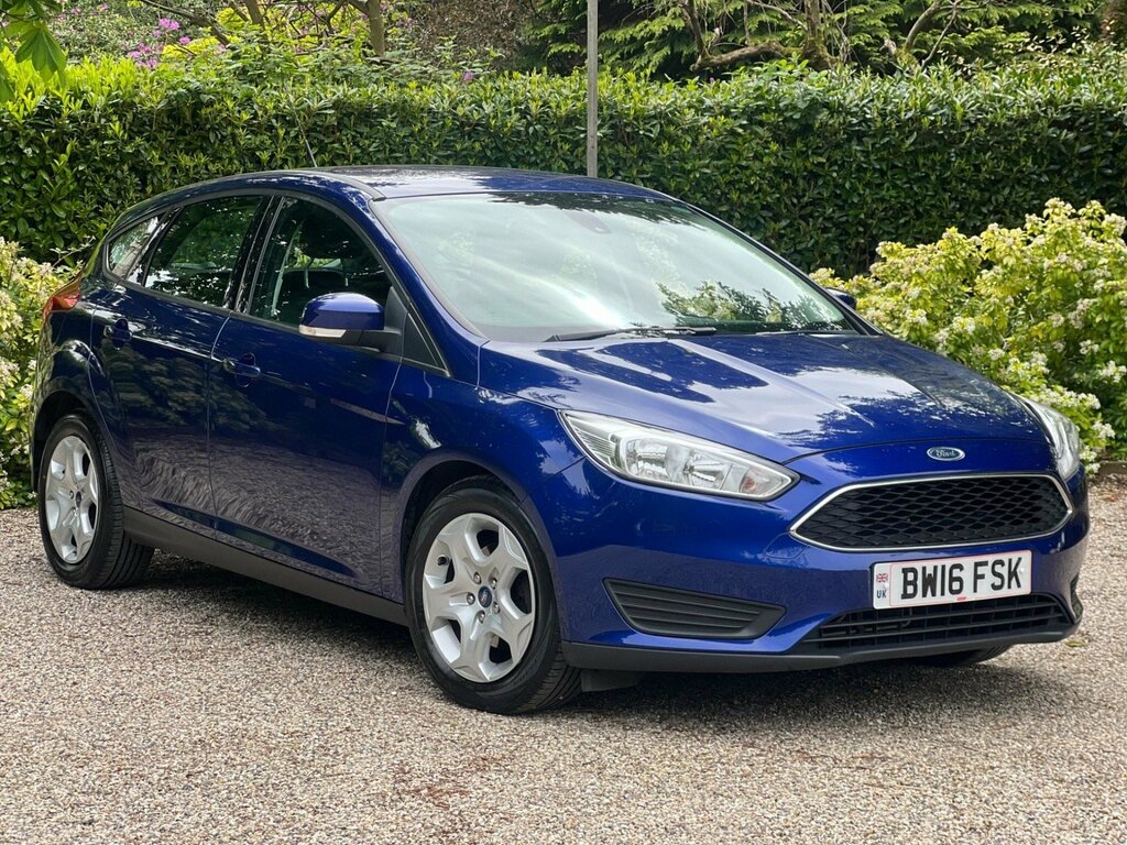 Compare Ford Focus 2016 16 1.6 BW16FSK 