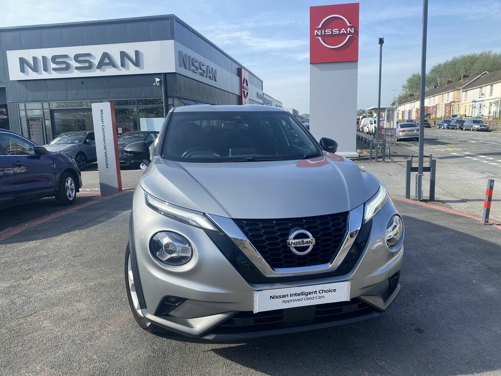 Compare Nissan Juke Dig-t N-connecta AF20VCY Silver