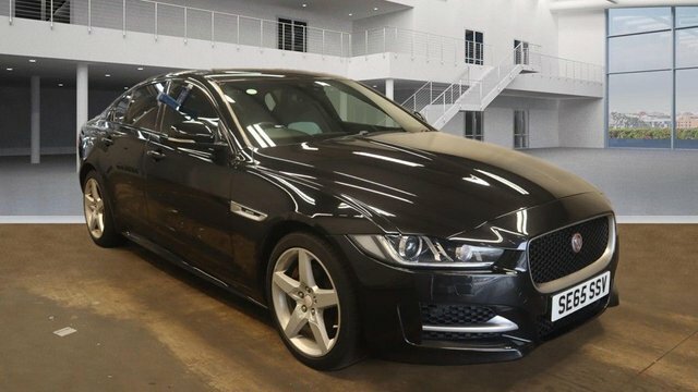 Compare Jaguar XE R-sport SE65SSV Black