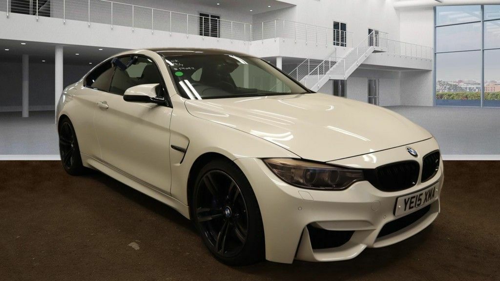 Compare BMW M4 M4 YE15XMA White