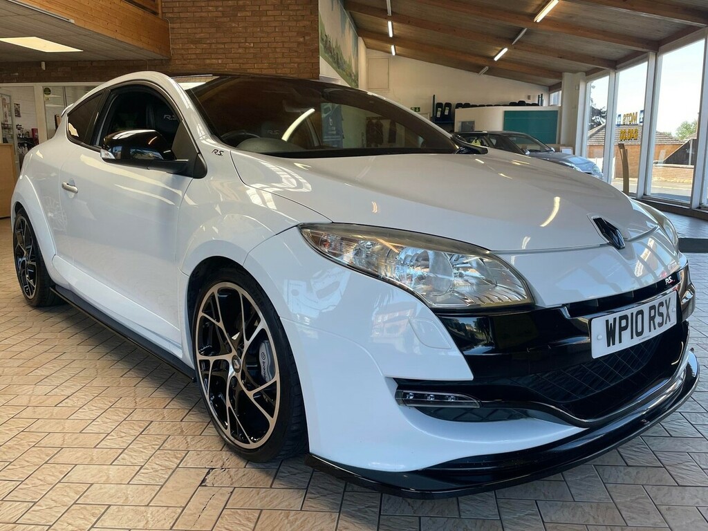 Compare Renault Megane T Renaultsport WP10RSX White