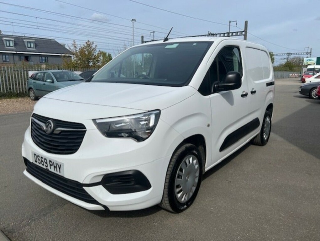 Compare Vauxhall Combo 1.6 Turbo D 230 DS69PHY 