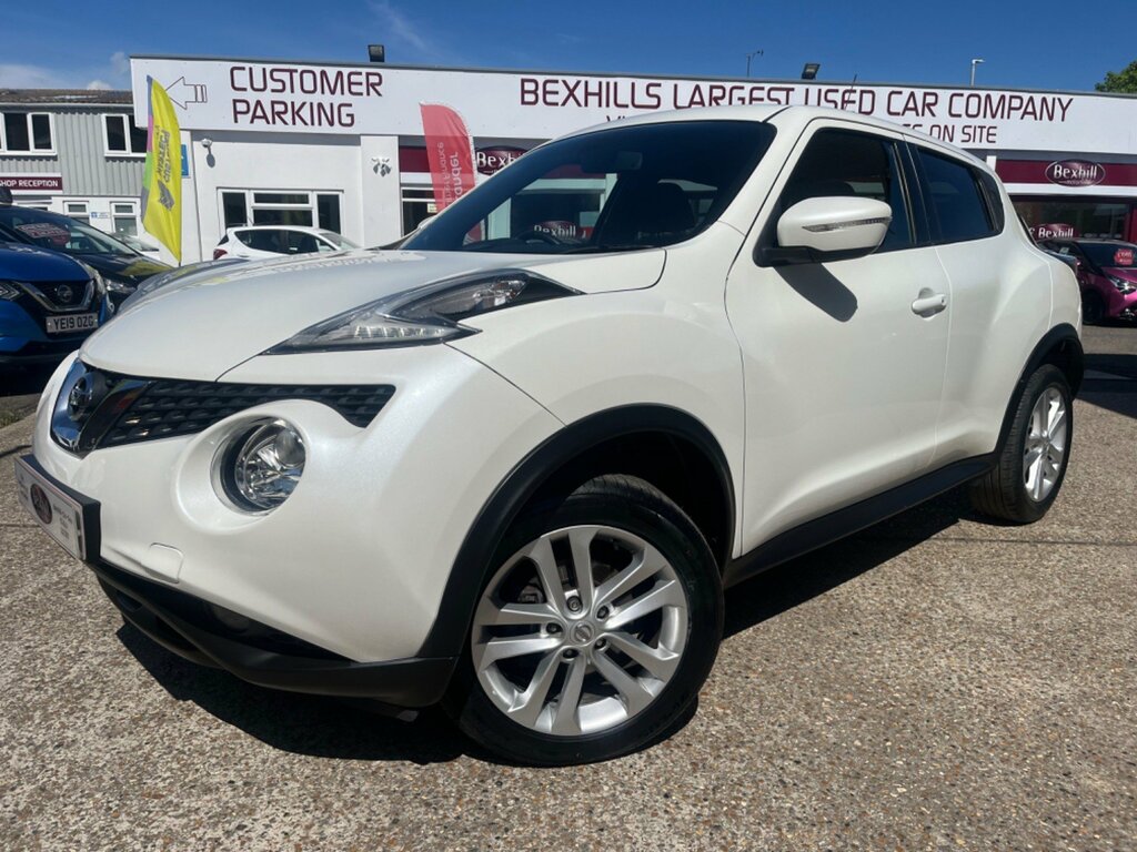 Compare Nissan Juke 1.2 Dig-t N-connecta MT16ASO White