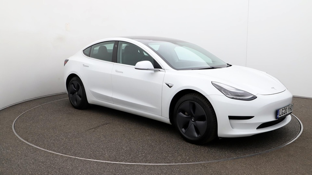 Compare Tesla Model 3 Standard Range Plus LG20YHO White