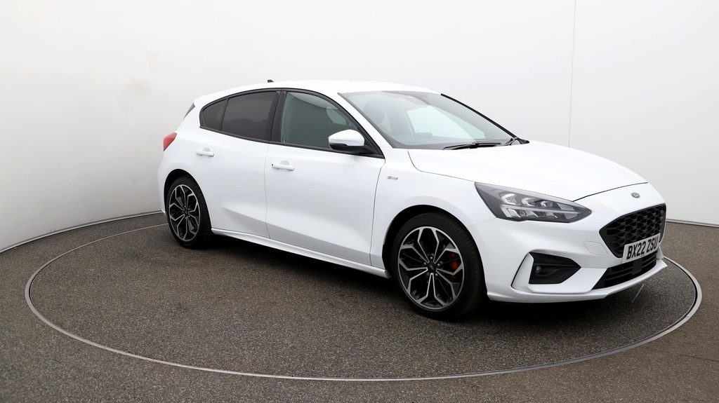 Compare Ford Focus St-line X BX22ZSU White