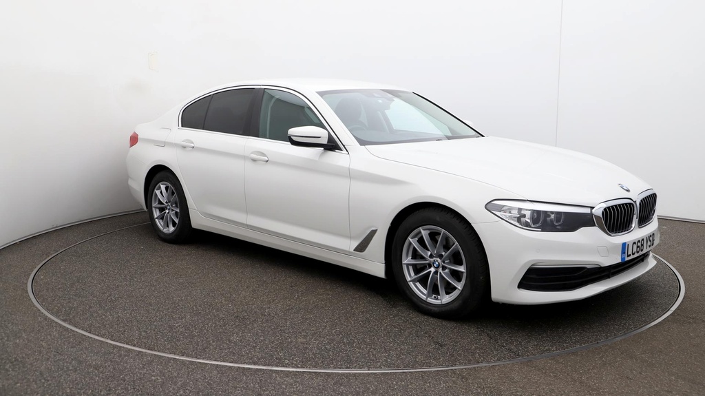 Compare BMW 5 Series 520D Se LC68YSD White