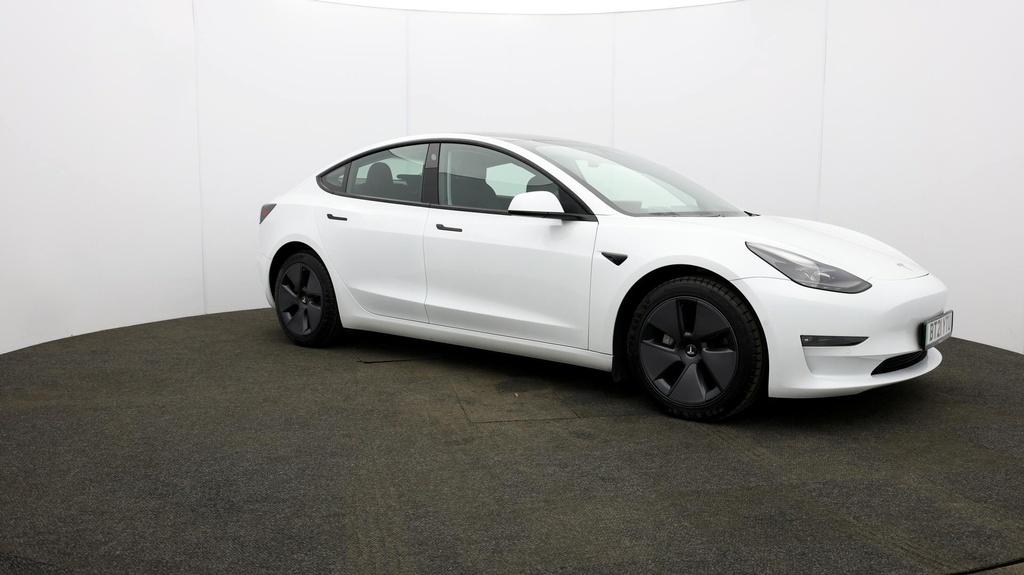 Compare Tesla Model 3 Long Range BT21YTU White