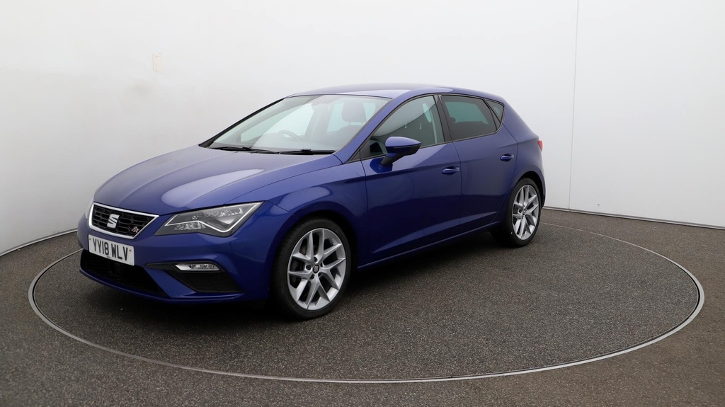 Compare Seat Leon Fr Technology YY18WLV Blue