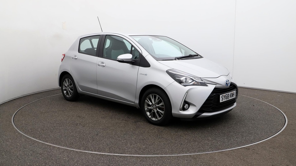 Compare Toyota Yaris Icon SY68KWH Silver