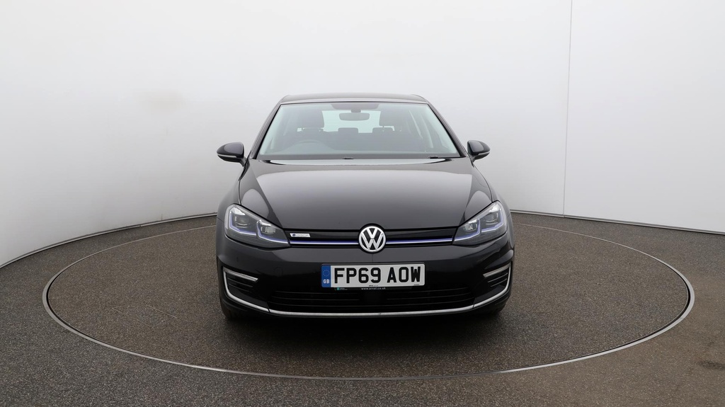 Compare Volkswagen e-Golf E-golf FP69AOW Black