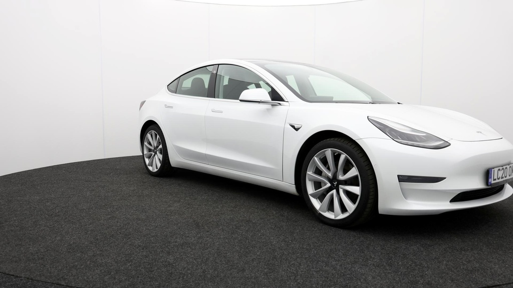 Compare Tesla Model 3 Long Range LC20OMX White