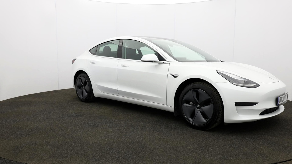 Compare Tesla Model 3 Standard Range Plus BT20TLJ White