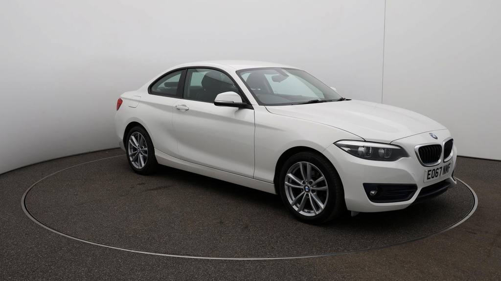 Compare BMW 2 Series 218D Sport EO67NMF White