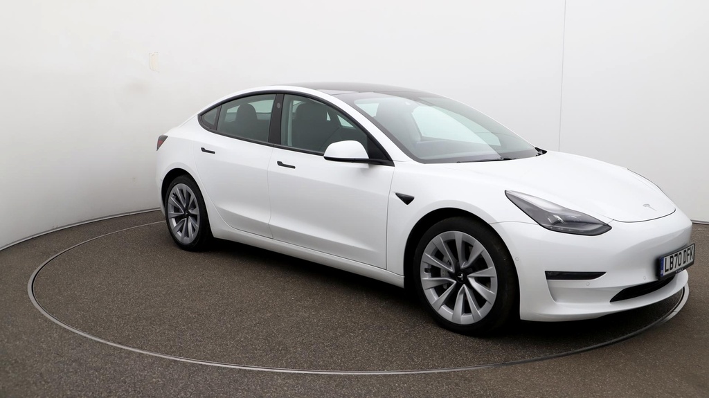 Compare Tesla Model 3 Long Range LB70DFK White