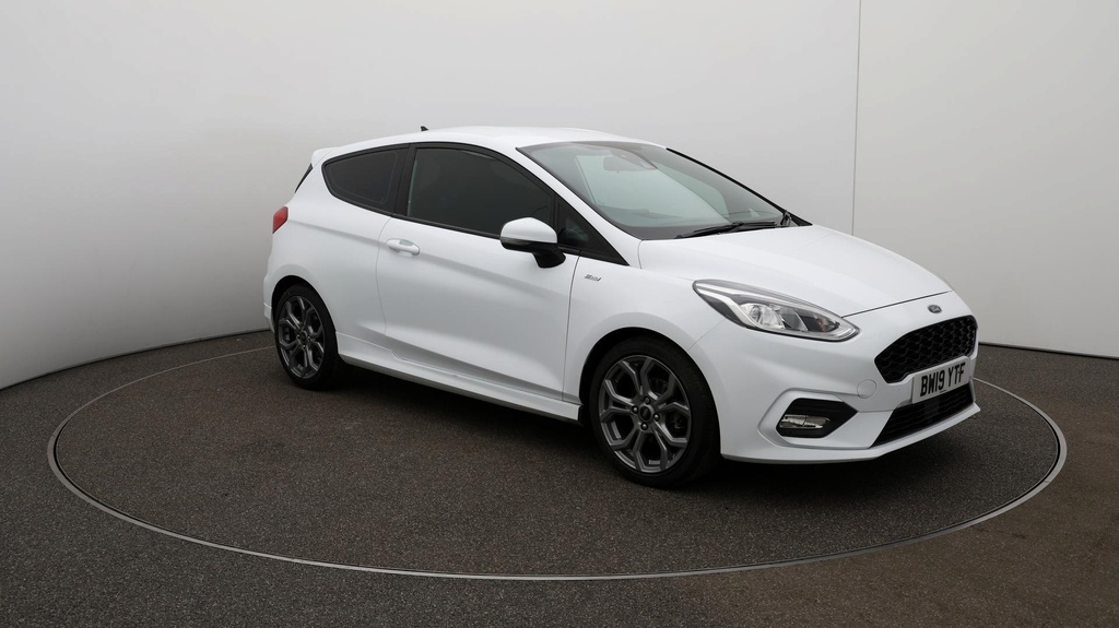 Compare Ford Fiesta St-line BW19YTF White