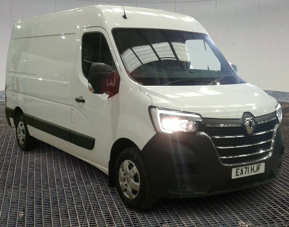Compare Renault Master Mm35 Dci 135 Business Plus Mwb Medium Roof Fwd EA71HJF White