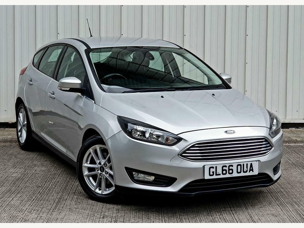 Compare Ford Focus 1.0T Ecoboost Zetec Euro 6 Ss GL66OUA Silver