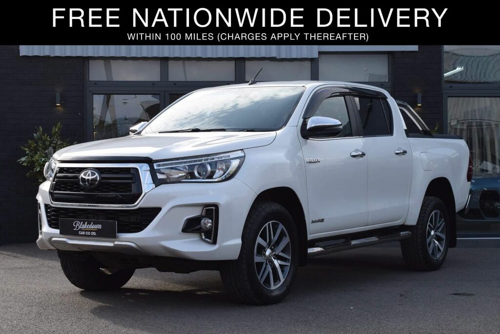 Toyota HILUX Pickup 2.4 D-4d Invincible X 4Wd Euro 6 White #1