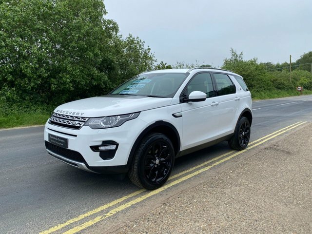 Compare Land Rover Discovery Sport Sport 2.0 Td4 Hse 180 Bhp CA67ZTO White