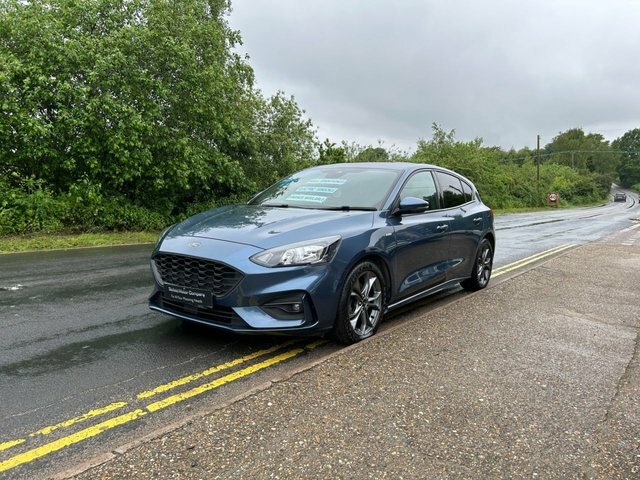 Compare Ford Focus 1.0 St-line 124 Bhp WO68TRX Blue