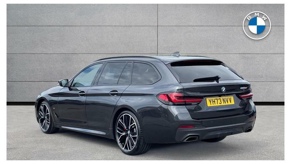 Compare BMW 5 Series 520D M Sport Mhev YH73NVV Grey