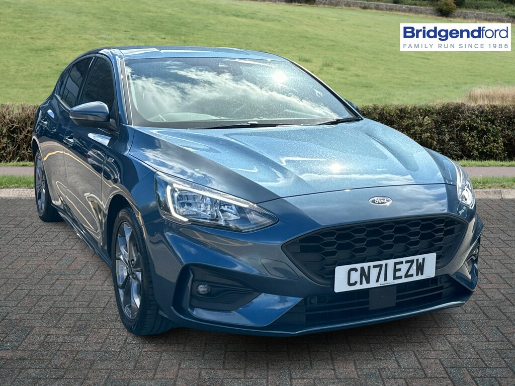 Compare Ford Focus 1.0 Ecoboost 125 St-line CN71EZW Blue