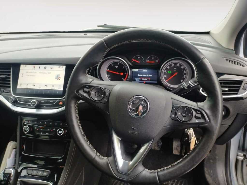 Compare Vauxhall Astra Elite Nav Cdti Ecotec Ss FN68OZJ Silver